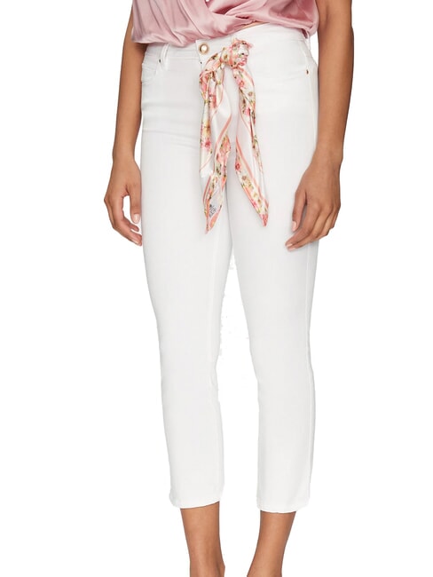 GUESS 1981 CAPRI Pantaloni alb purpuriu - Pantaloni pentru femei