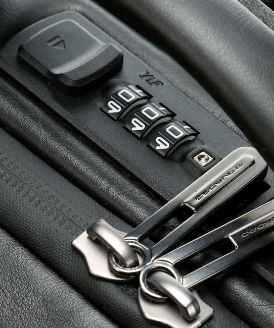 Rucsac URBAN FAST-CHECK, suport pentru computer 15,6 ", din piele negru - Rucsacuri pentru laptop