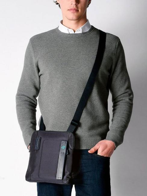 Sac PULSE linie P16, suport iPad CHEVRON / NEGRU - Genți de umăr bărbați