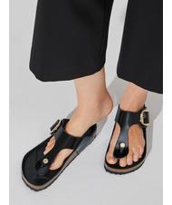 BIRKENSTOCK GIZEH BIG BUCKLE Flip-flops din piele lacuita strălucește negru - Pantofi femei - 7
