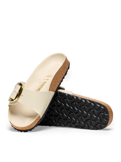 MADRID BIG BUCKLE Papuc din piele lacuita stralucire ecru - Pantofi femei