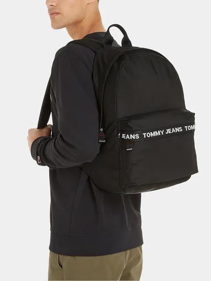 TH JEANS ESSENTIAL Rucsac pentru laptop de 15,6". negru - Rucsacuri pentru laptop