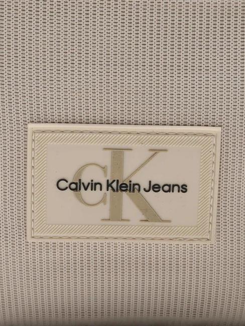 CK JEANS SPORT ESSENTIALS Rucsac pentru laptop de 13". travertin / bej clasic - Rucsacuri pentru laptop