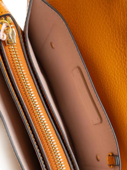 COSIMA Geanta de umar din piele ciocanita paprika - Genți femei