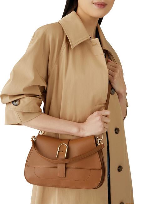 FLOW M Geanta M din piele coniac - Genți femei