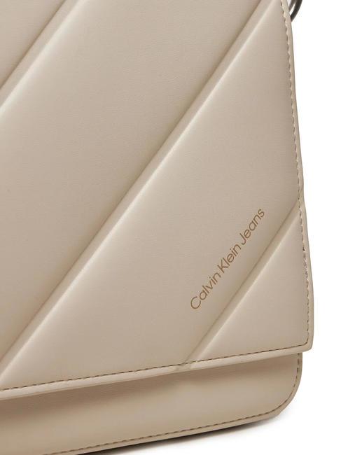 LINE QUILT  Geanta de mana, cu bareta de umar coaja de ou - Genți femei