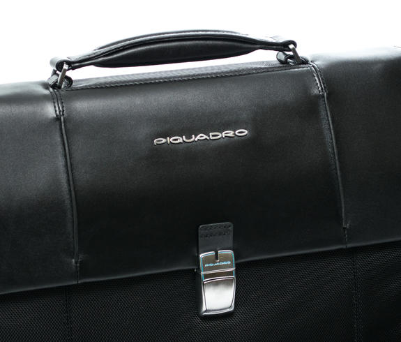 Dosarul LINK 2, port PC 13 ", extensibil negru - Serviete birou