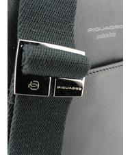 PIQUADRO CAMPIONARIO - DAVID Geanta de umar din piele pentru iPad negru - Genți de umăr bărbați - 4