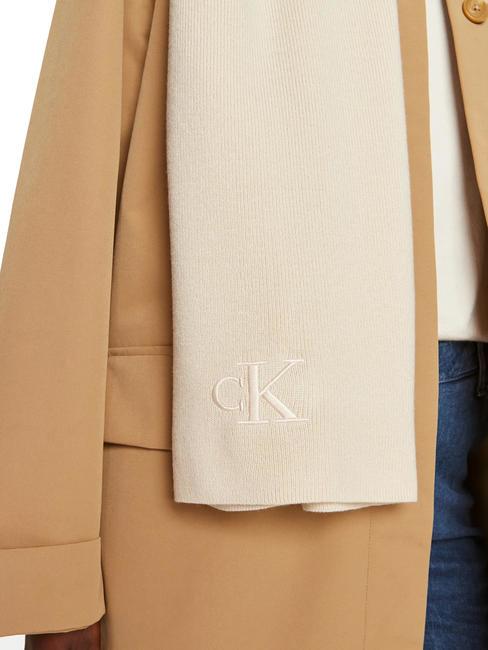 CK JEANS MONOGRAM EMBRO Eșarfă din poliester reciclat mesteacăn - Eșarfe