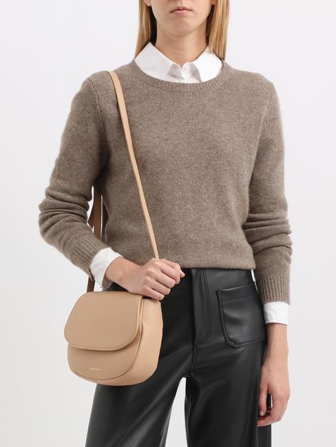 CHERRY Mini geanta de umar din piele prăjită - Genți femei