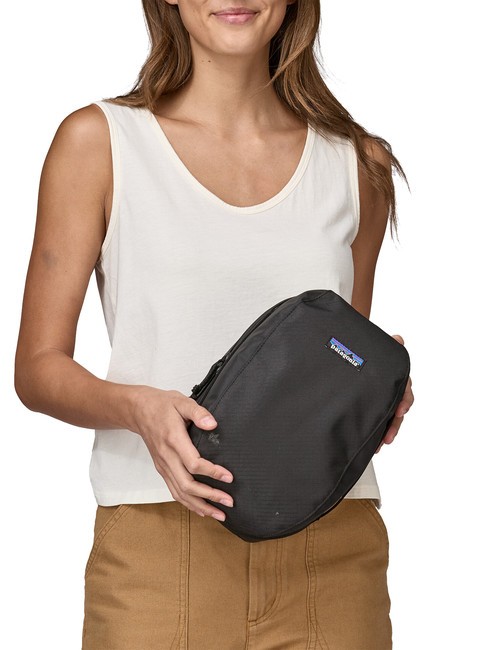 BLACK HOLE CUBE Travel beauty 6L albastru mocnit - Truse de toaletă