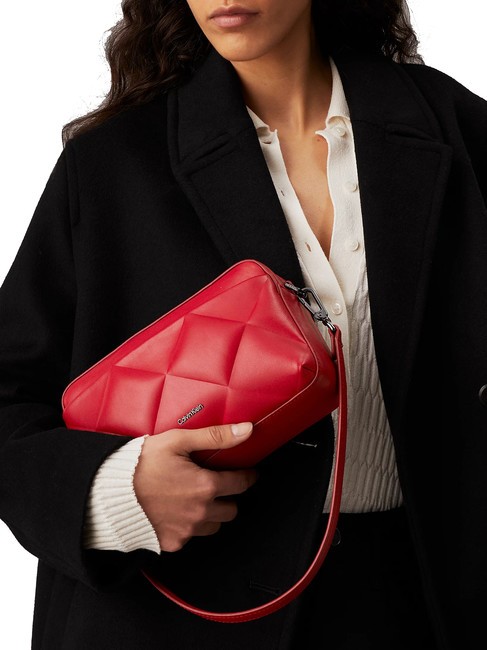 DIAMOND QUILT  Geantă mini de umăr, cu curea de umăr salvie stacojie - Genți femei