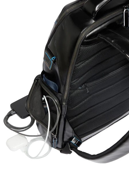 BLUE SQUARE  Rucsac pentru laptop din piele de 15,6". negru - Rucsacuri pentru laptop