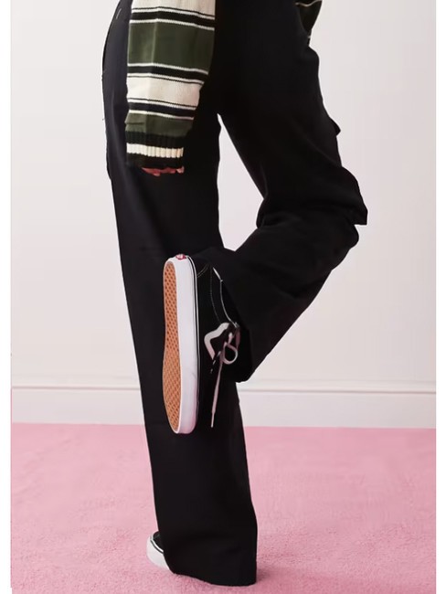 ARROYO WIDE LEG Pantaloni cargo cu picioare largi negru - Pantaloni pentru femei