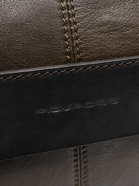 CAMPIONARIO - PYRAMID Servieta din piele, suport pc 15". VERDE - Serviete birou