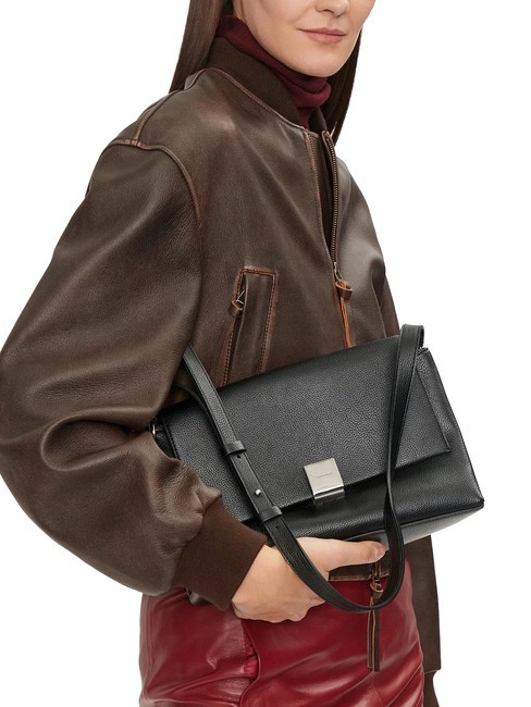 CK PLAQUE Geantă de umăr medie pvh negru - Genți femei