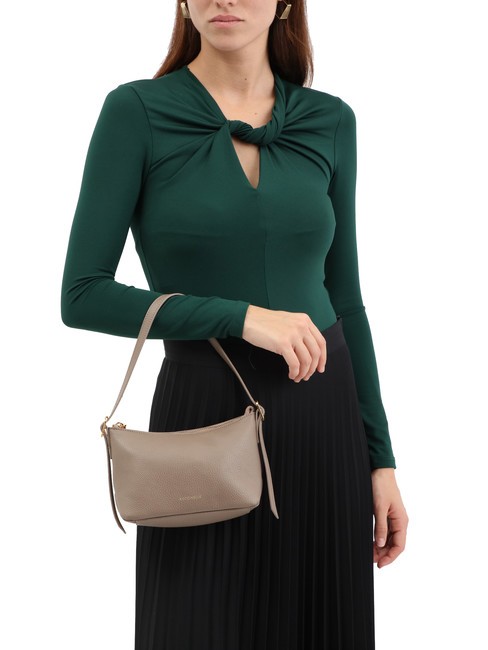 CHERRY Geantă mică de umăr din piele taupe cald - Genți femei