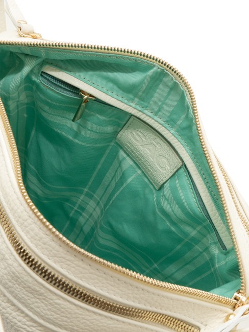 TRIO  Rucsac din piele ciocanita alb - Genți femei