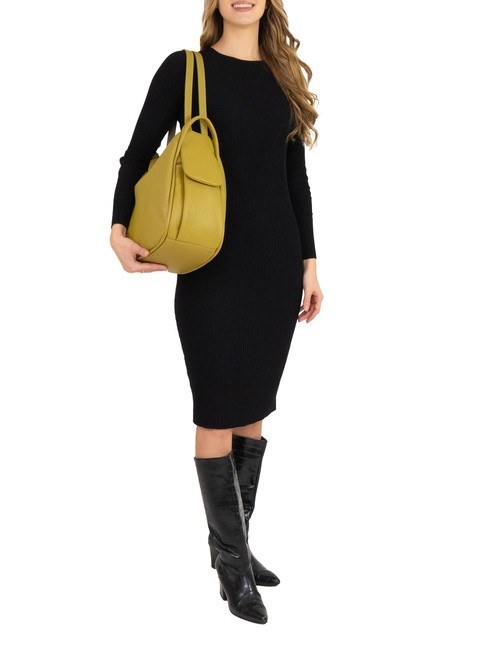 TRIO  Rucsac din piele ciocanita muştar - Genți femei