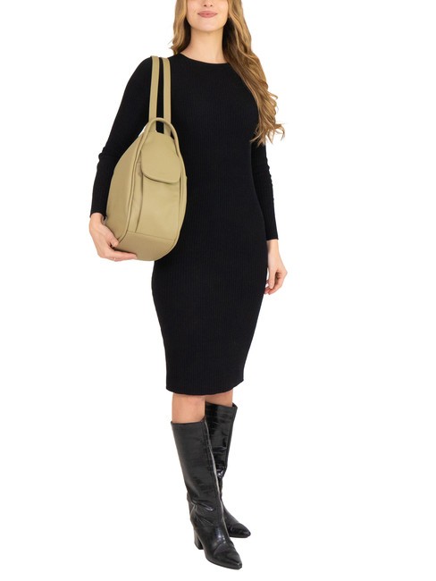 TRIO  Rucsac din piele ciocanita porumbel - Genți femei