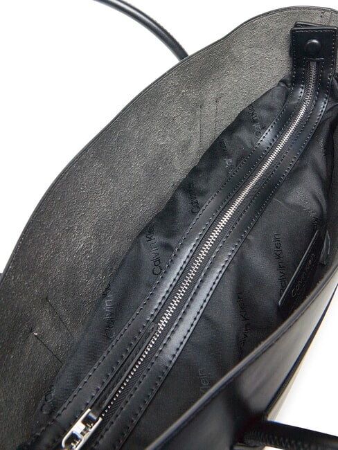 CK LINN MEDIUM Geanta de cumparaturi pe umar ck negru - Genți femei