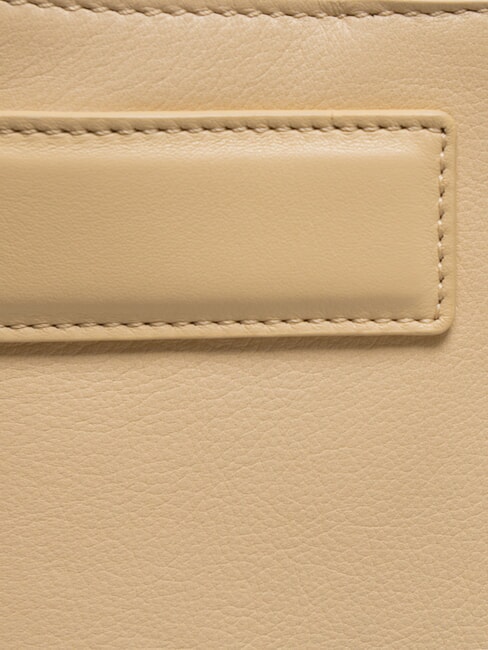 ARMOR  Geanta de mana, cu bareta de umar nisip - Genți femei