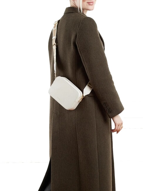 TEBE Geanta de umar din piele texturata alb - Genți femei