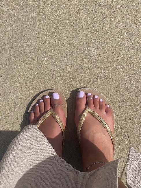 SLIM GLITTER II Papuci flip-flop nisip/auriu deschis metalic - Pantofi femei