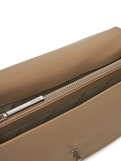 CK ELONGATED Geanta de umar cu clapa vesela - Genți femei