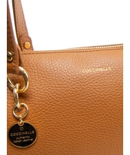 COCCINELLE ALPHA Geanta de cumparaturi din piele ciocanita CUIR - Genți femei - 5