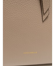 COCCINELLE ALBA Geanta de umar din piele ciocanita roz pudră - Genți femei - 6