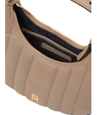 TOMMY HILFIGER TH FEMININE Geantă mini cu curea de umăr taupe de coastă - Genți femei - 3