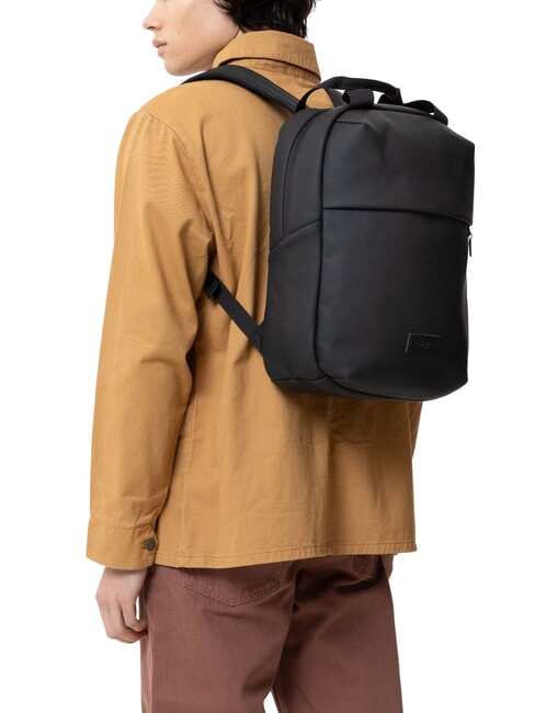 TECUM TOTE CNNCT F Rucsac cu buzunar pentru sticlă de apă, suport pentru laptop negru mat - Rucsacuri pentru laptop