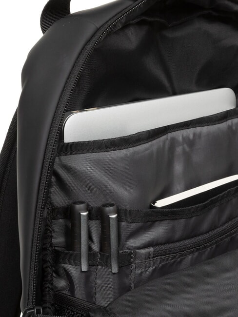 TECUM TOTE CNNCT F Rucsac cu buzunar pentru sticlă de apă, suport pentru laptop negru mat - Rucsacuri pentru laptop