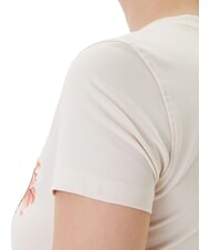 GUESS TRIANGLE FLOWERS Tricou elastic cu imprimeu fard de obraz de vanilie - tricou - 4