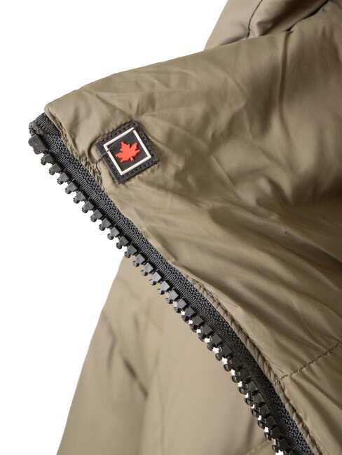 EUGENIE Jachetă scurtă din satin cu puf și glugă noapte de măsliniu - Jachete de puf pentru femei