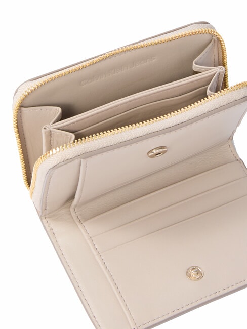 CKJ MINIMAL MONOGRAM Portofel mediu din piele castel - Portofele femei