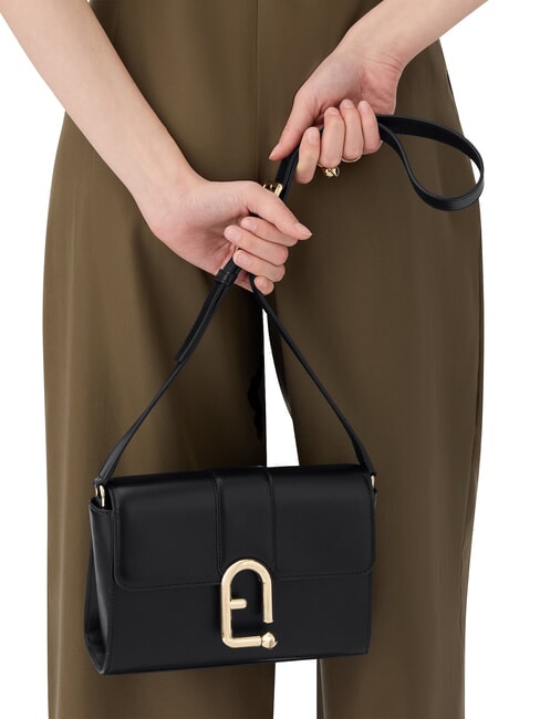 URBAN Geantă mică de umăr din piele negru - Genți femei