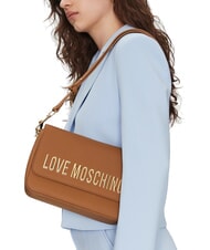 LOVE MOSCHINO LAMINATED BOLD LOVE Geantă de umăr cu clapă cămilă - Genți femei - 6