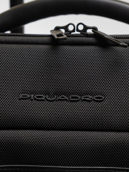 X19 Troler mediu cu buzunare negru - Trolere semirigide