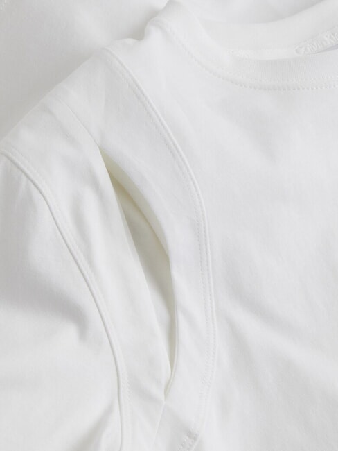 CK Tricou cu m&acirc;necă scurtă și decupaj alb strălucitor - tricou