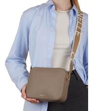 COCCINELLE TEBE Geantă mică din piele texturată taupe cald 2 - Genți femei - 5