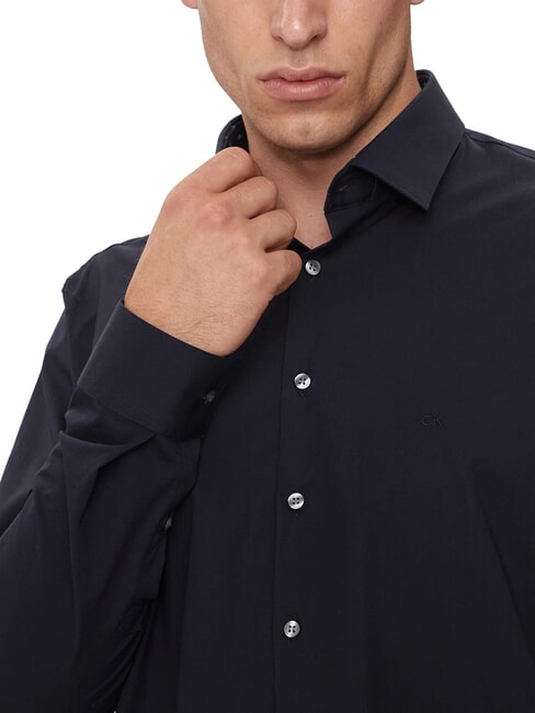 CK Cămașă slim fit din poplin de bumbac cerul nopții - Cămăși pentru bărbați