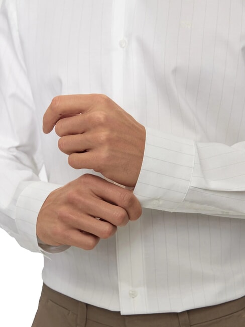 CK Cămașă cu mânecă lungă și dungi, croială slim fit alb strălucitor - Cămăși pentru bărbați