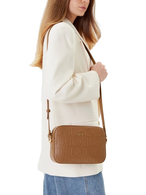 MANHATTAN Geantă medie pentru cameră cu logo în relief piele de căprioară - Genți femei