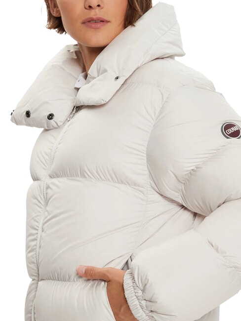 CAPTION Jachetă scurtă cu puf și glugă tămâia - Jachete de puf pentru femei