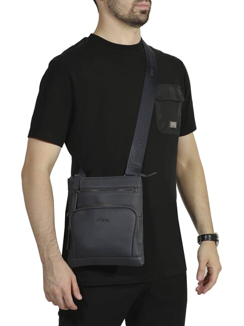 MADDOX Geantă plată din piele cu mai multe buzunare albastru - Genți de umăr bărbați