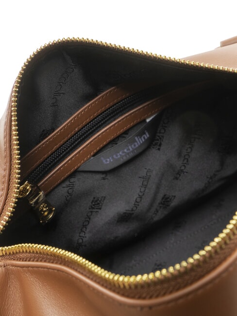 GRETA Geantă tip ghiozdan din piele cu curea de umăr maro - Genți femei