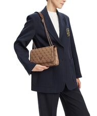 GUESS NOELLE 2 Geantă convertibilă cu clapă logo latte / maro - Genți femei - 5