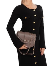 GUESS JANE Geantă de umăr mini taup &icirc;nchis - Genți femei - 5